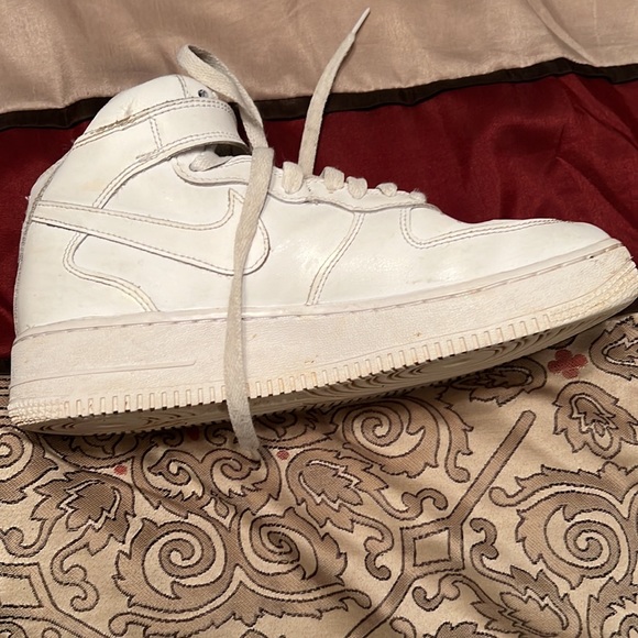 Air Force 1 Mid (GS) - Picture 7 of 10